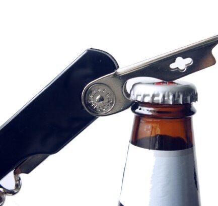 Boomerang wine key standard lever